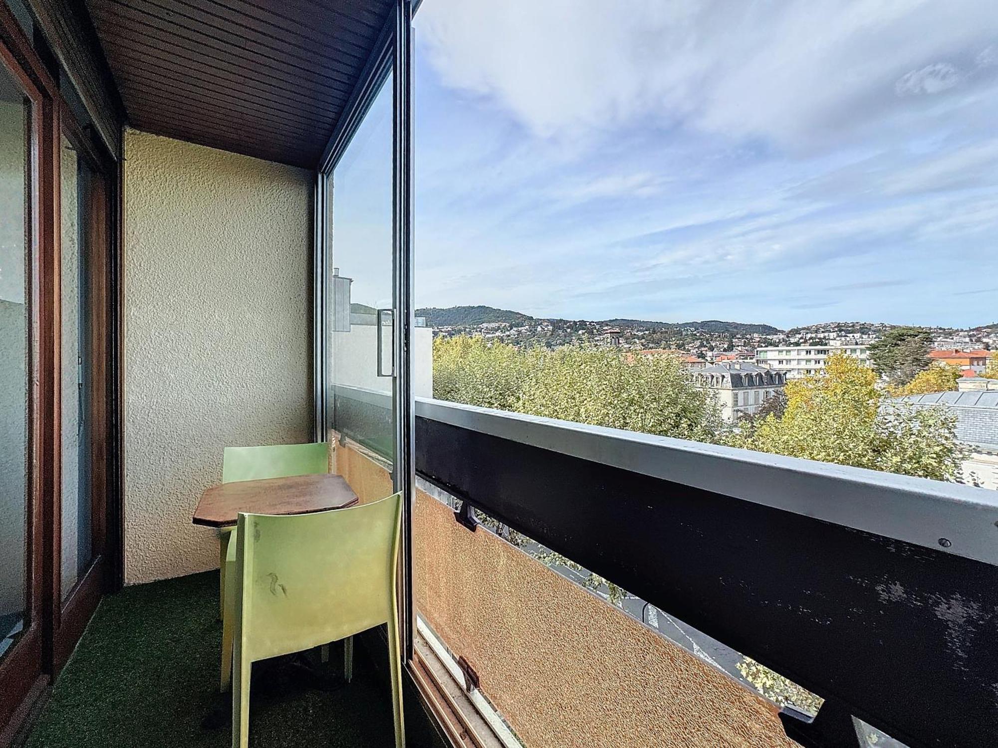 La Lassolas - Charmant T2 Avec Balcon Et Garage Chamalières Dış mekan fotoğraf